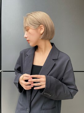 トルネード(TORNADO) 海外ヘア カーテンバング ベージュボブ フェイスレイヤー t1124