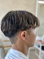 レヴィア(REVIA)&nbsp;メンズカットフェードカット眉毛カットマッシュ