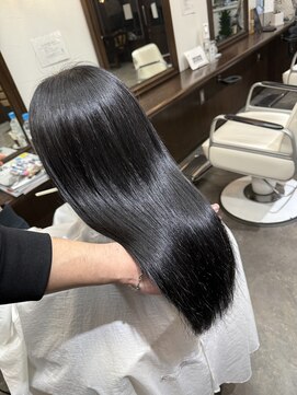 ムーブ(Moob) “落ち着き感がありながらも色持ち良い髪色【別府】