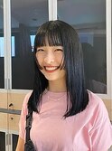 黒髪カラーと相性抜群の姫カット