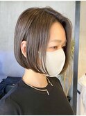 横浜西口切りっぱなしミニボブショートレイヤー前下がり前髪なし