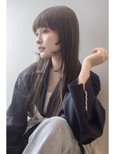 ルフュージュ(Refuge) 顔まわりで魅せる、大人の美人ストレート