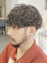 フィフス 原宿(fifth)&nbsp;原宿ルーズパーマ韓国シャドウメンズパーマラウンドマッシュ30代