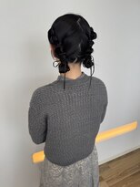 ハノン(Hanon) タイトツインアレンジ/お呼ばれヘア