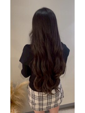パーミル ヘア クマモト(permille ‰ hair Kumamoto) 艶ブラウン×巻き髪