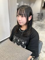 ユーフォリア 新宿通り(Euphoria)&nbsp;【Euphoria erina】黒髪でも軽い質感が可愛いハッシュカット