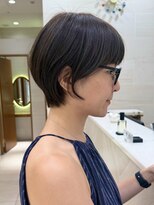 ピークアブー 銀座中央通り(PEEK-A-BOO)&nbsp;ブリーチ無しで作るオリーブベージュ×丸みショート
