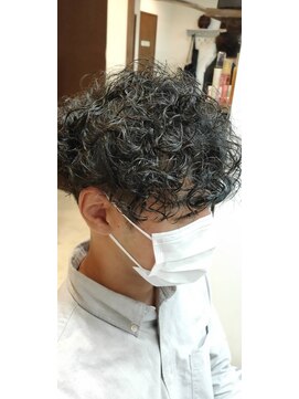 スクウォット(Squat) プードルパーマ