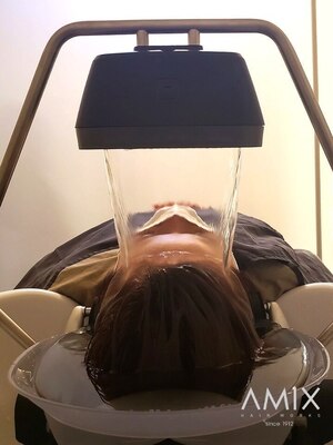 話題の『マイクロバブル』『頭浸浴』を使用したヘッドスパで頭皮環境を整え、美しい髪へと導きます♪