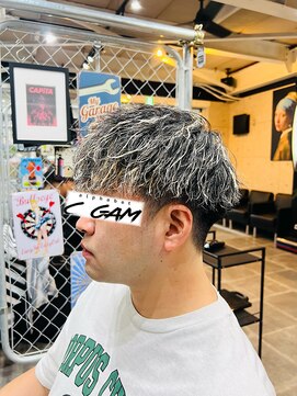 アルファベットシーガム(C gam) ホワイトメッシュにツイストは文句なしのサマースタイルでしょ