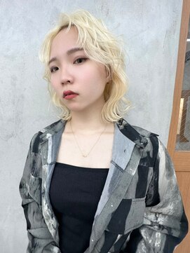 リアン(Lien) ハイトーンホワイト/ショート/レイヤー