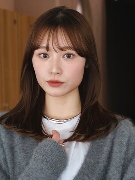 ガーデンヨコハマエスト(GARDEN YOKOHAMA est) ボブルフ 小顔 ミディアム ボブ レイヤー シースルーバング