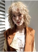 ケアブリーチハイトーンベージュカラーカーリーボブ