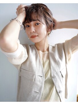 ボランチ(volante.) 【 人気ショートスタイル☆大人マッシュショート 】