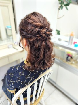 リサ 恵比寿(risa.) ハーフアップスタイル