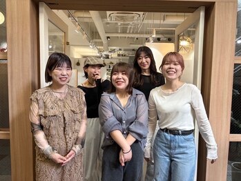 アンビエンテ(ambiente)の写真/女性stylist多数在籍の半個室サロン◎高い汲み取り力×繊細な技術で、貴方の魅力をさらに引き出します*