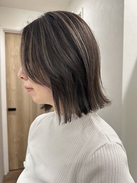 ガーデンタチカワネクスト(garden tachikawa next) 細めのコントラストハイライトボブ立体感カラーグレージュ