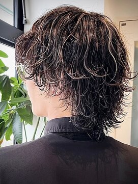 ソウル 福山駅前店(SOUL.) ウルフヘア ツーブロック 波巻きパーマ 眉毛カット 20代