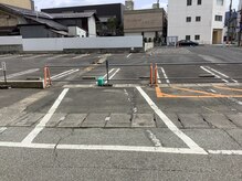ビューティマツダ(Beauty Matsuda)の雰囲気（駐車場は１台完備、看板が目印です。）