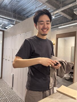 モンルル プル(mon loulou + plus) メンズカット、大人メンズショート、メンズヘア