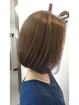 美容室 ボヌール 【ボヌール】透け感ボブ×グレーアッシュ【オーガニック】