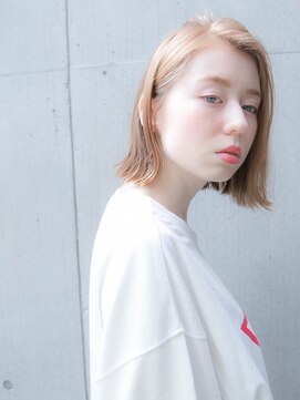 ルティア(Lutia) 切りっぱなしボブ ダブルカラー ベージュ☆