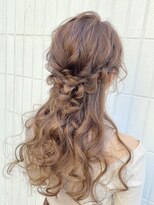 ラカシェット(la-cachette)&nbsp;ゆるふわハーフアップ