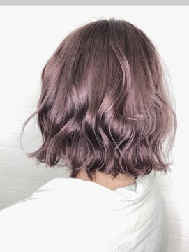 ローラン(ROULAND) ラベンダーピンク×ボブ20代