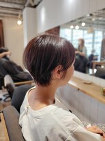 ヘアスペース リズム グリーン(Hair space Rizm green) 軽やかコンパクトショート