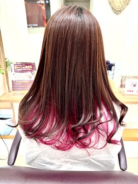 メタ(META) ダブルカラーでビビットピンク色に仕上げました♪