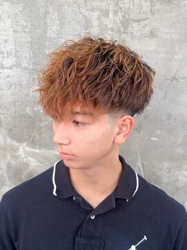 メンズサロン キング 心斎橋店(Men’s salon K!ng) ホワイトメッシュ/ツイスト/ツイスパ/パーマ/メンズ/眉毛/心斎橋