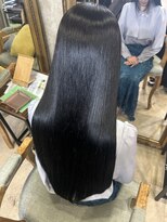 アンフィシュピトロワ(AnFye spi tlow) 【髪質改善】で艶髪に変身【縮毛矯正】【髪質改善】【縮毛矯正】