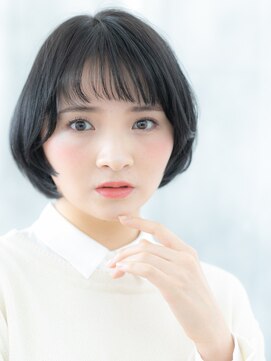 大人かわいい黒髪小顔丸みショートr古河20代30代40代