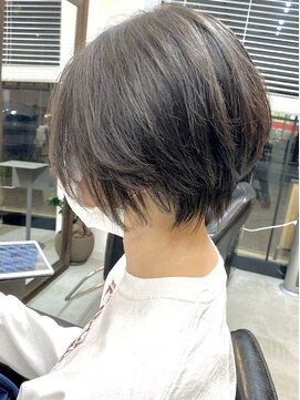 イン(in.) <52>ショートボブ