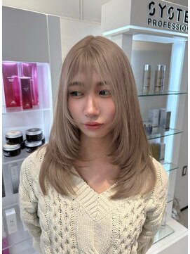 アルドーレヴェントホリエ(Ardore vento horie) ケアブリーチで作るホワイトブロンド×レイヤー♪10代20代30代