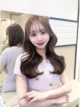 リリー(Lilley) 羽エクステ/ナチュラル縮毛矯正/韓国ヘア/レイヤーカット