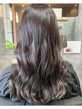 ロウダ(ROWDA)の写真/ハイトーンカラーも美しく！うるツヤ髪へ導く極上ケアで、ヘアカラーの色持ちアップを実感☆