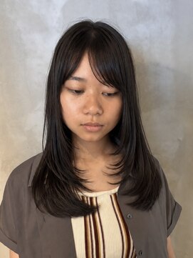 キリ 逗子(kiri) 逗子葉山顔周りレイヤーカット内巻きレイヤーハッシュカットM238