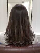 インビテーション(invitation) ディープブルーアッシュで柔らかさとツヤ感を!