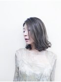 大人なくせ毛風ボブ。