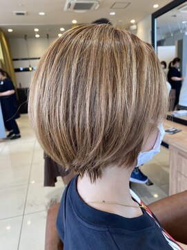 アース コアフュールボーテ 東松山店(EARTH coiffure beaute) トレンドショート