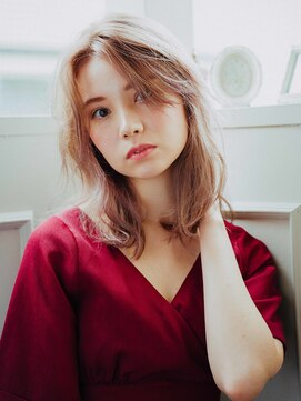 ヘアアンドリラクゼーション シャッセ(Hair&Relaxation SASE) ナチュラルゆるふわセミロング