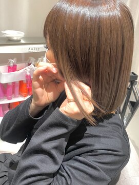 コード(Chord) 白髪ぼかしハイライト、大人女性ボブ［谷合