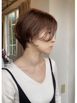 ヘアスペース リズム グリーン(Hair space Rizm green) カール×ショートボブ