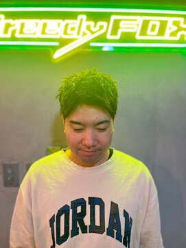 グリーディーフォックス 代々木(Greedy FOX) 波巻き/ハイライト/マッシュパーマ/ウルフ[シェービング]