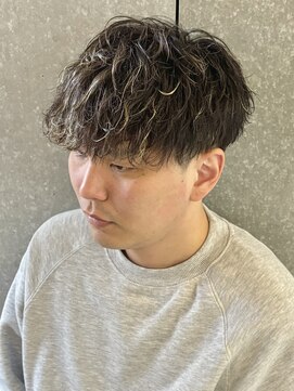 ニアウ 太田店(Niau) メンズパーマツイストスパイラルパーマ波巻きスパイラルパーマ