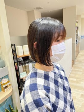 ステラバイケンジ(STELLA by KENJE) 姫カットカールセミディシアーカラー