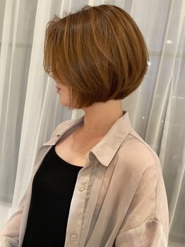 マシェリ バイ ハセ(ma cherie by HASE)の写真/白髪染めでも明るく、ファッションカラーと変わらない質感☆白髪をぼかしながらオシャレも楽しめます。