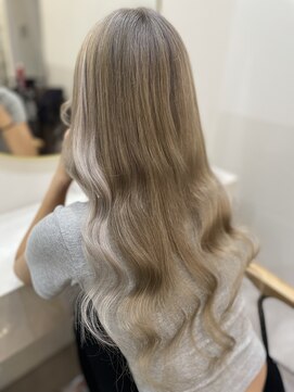 ラビス クローバー(Lovis clover) 魅力倍増カール セミディ シアーカラー