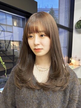 ミリ(mm) レイヤーカット/ウェットヘア/オリーブベージュ